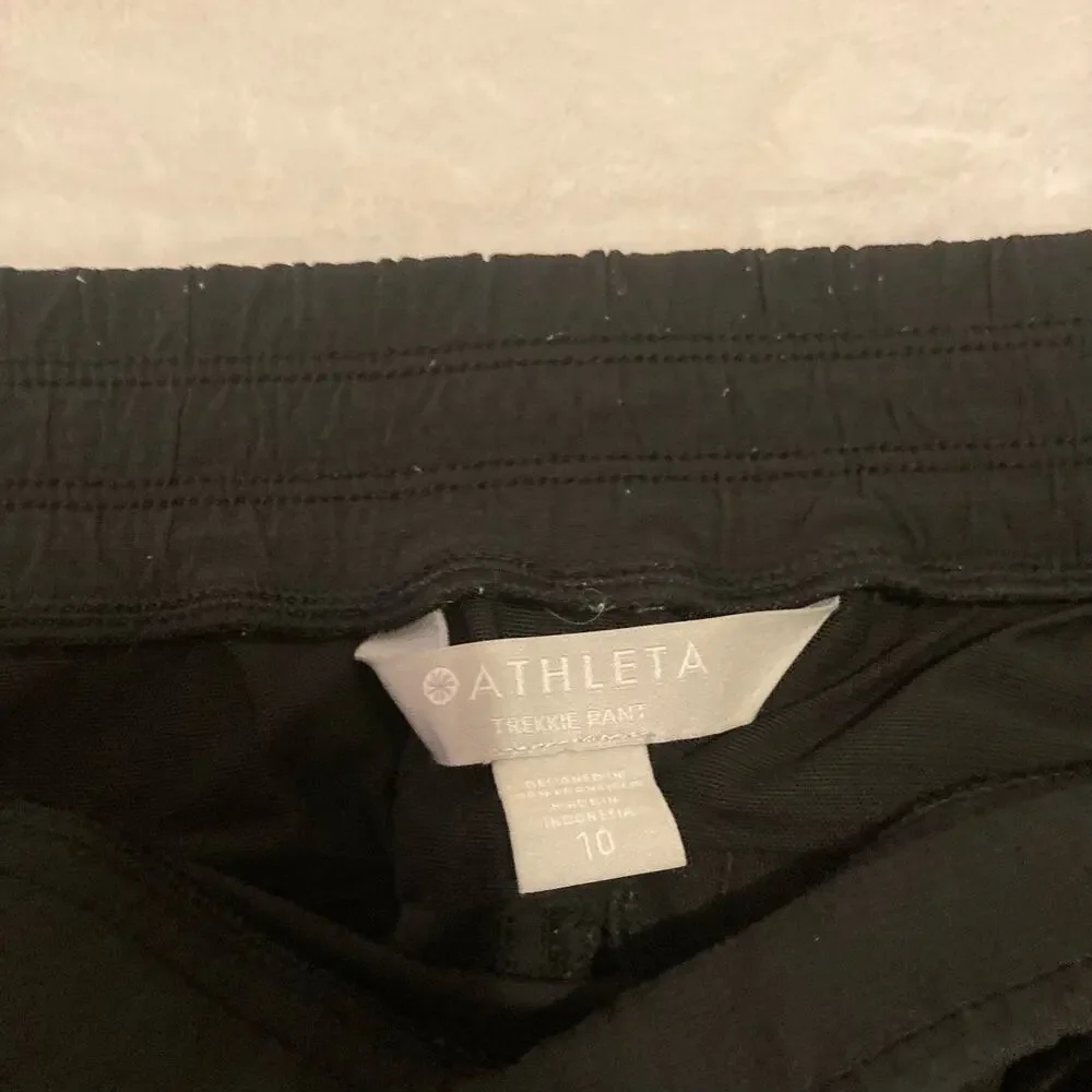 Athleta Trekkie Belted Black Hiking Commute Travel Pants Size 10